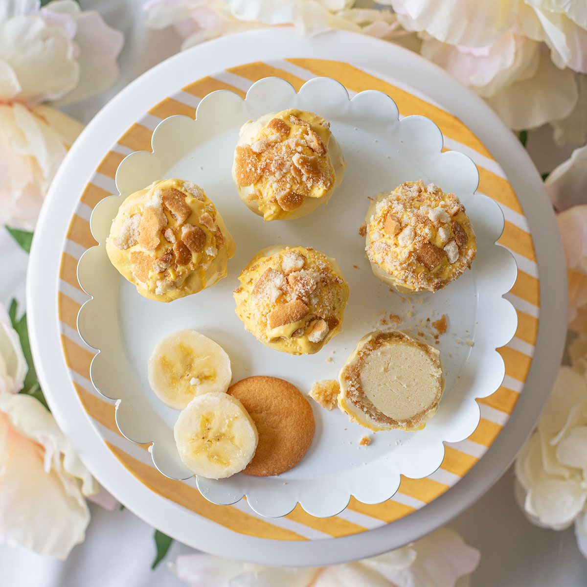 Banana Blondie Fudge Bomb